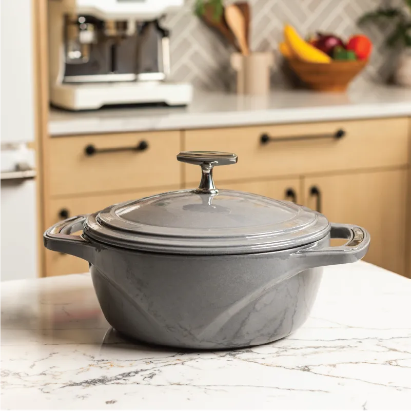 USA Enamel™ Cast Iron Dutch Oven