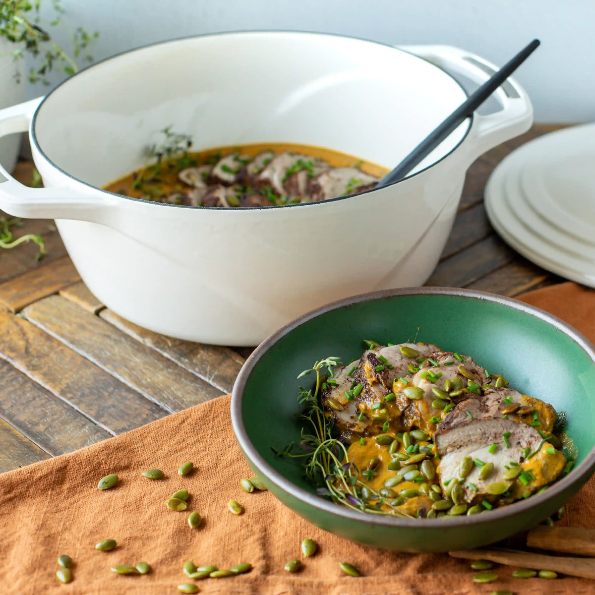 USA Enamel™ Cast Iron Dutch Oven